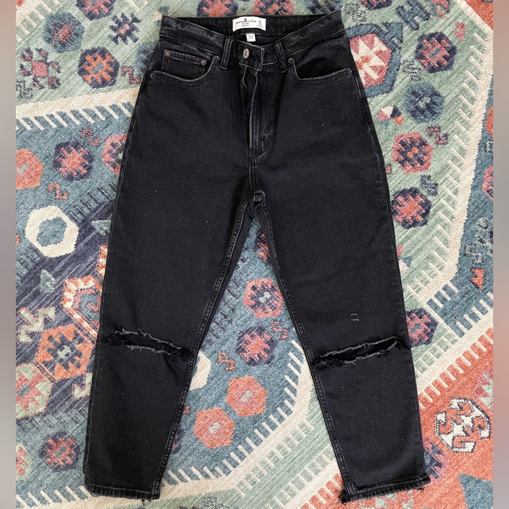 Abercrombie Mom High Rise Curve Love Jeans
